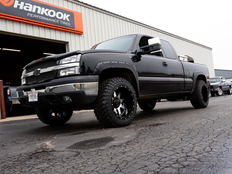 Chevy Z71 on 24's on 33' tires 