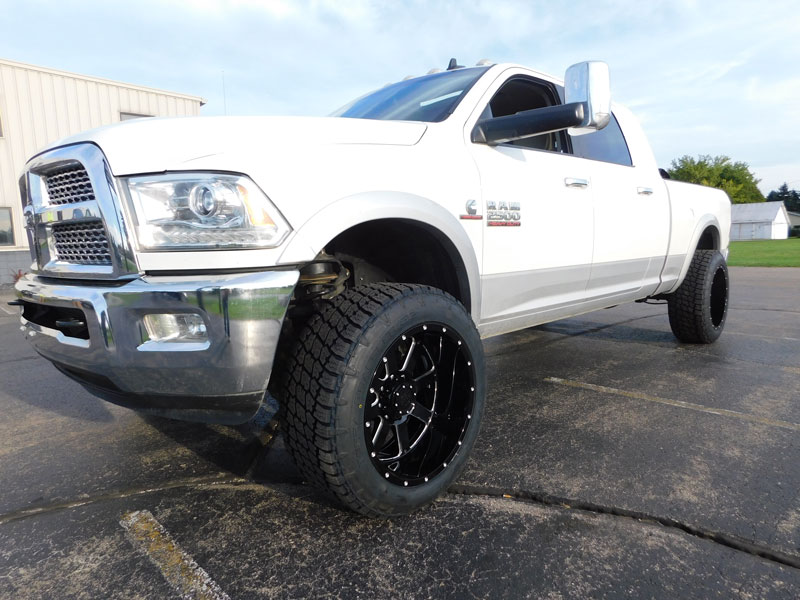 2013-ram-2500-22x12-gear-offroad-wheels-35x12-5r22-nitto-tires-3-inch