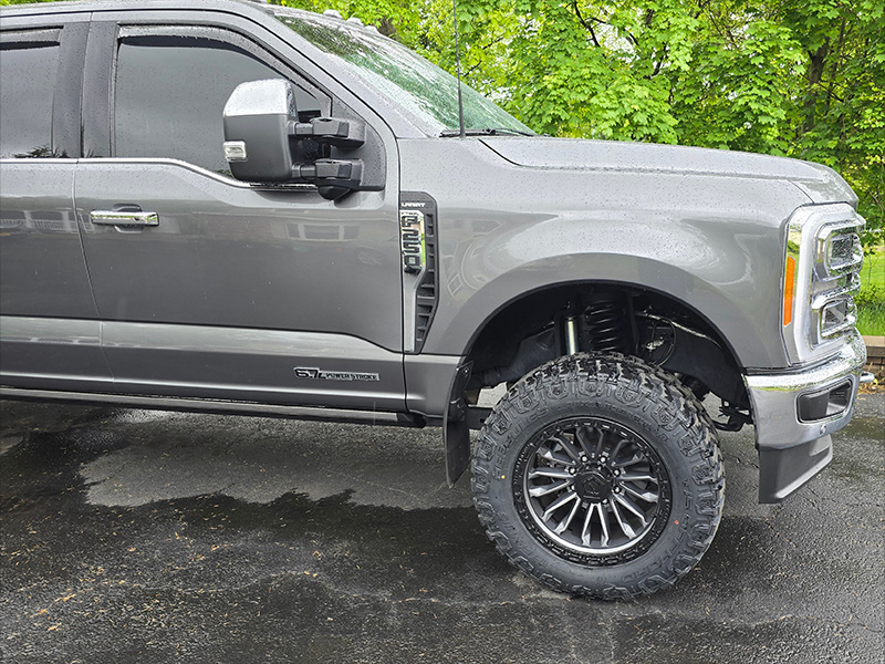 2023 Ford F250 Lariat Tis 556ab 20x10 Tis Tt1 35x12 50r20 Leveled Suspension 