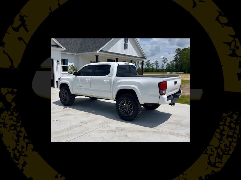 2023 Toyota Tacoma Sr5 Fuel Rebel 20x9 Yokohama Geolandar Mt 275 65r20 3 5in Rough Country Leveling Kit 