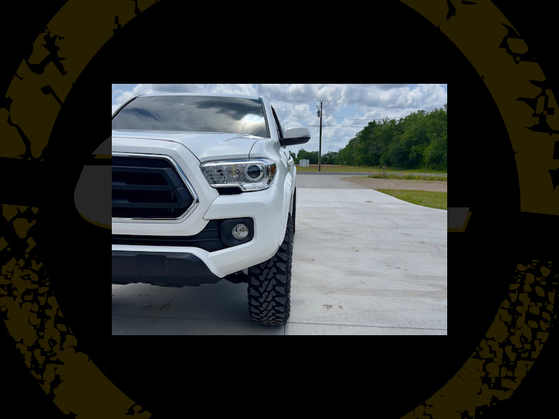 2023 Toyota Tacoma Sr5 Fuel Rebel 20x9 Yokohama Geolandar Mt 275 65r20 3 5in Rough Country Leveling Kit 